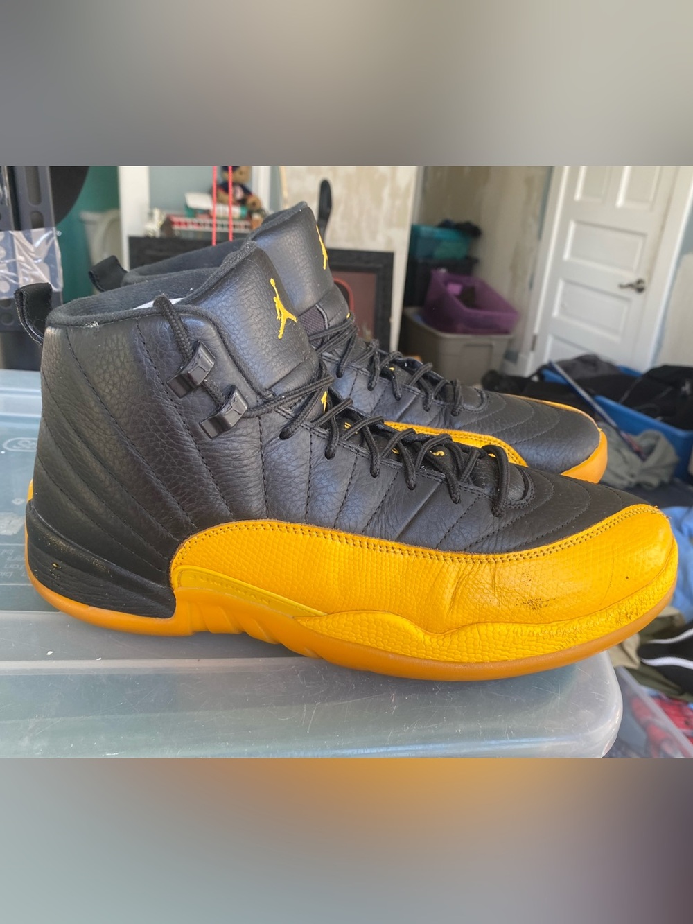 Jordan 12 Retro Black University Gold (130690-070) Men’s 11.5